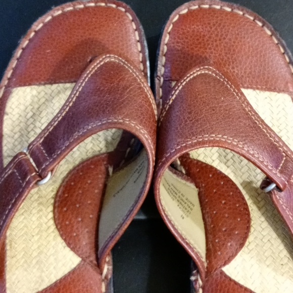 Sandals - Picture 3 of 4